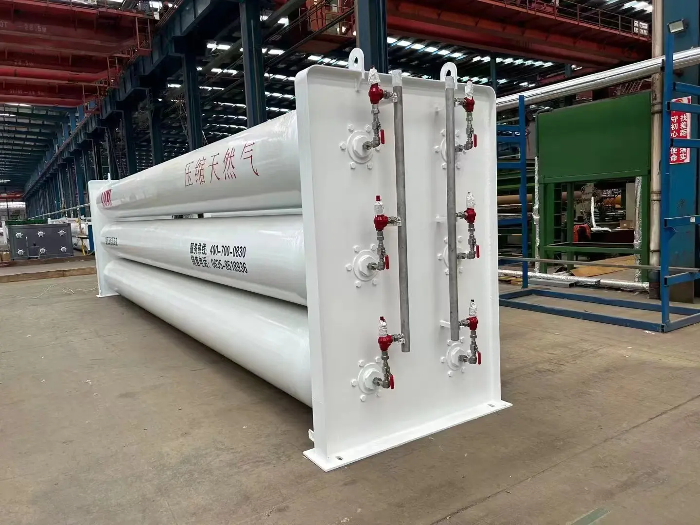 Compressed natural gas tubing vehicle